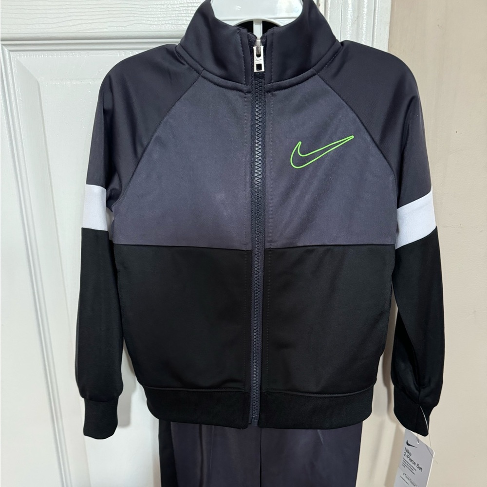 Nike track suit